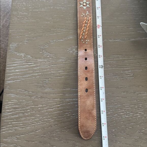 Western Tan Leather Belt with Silver-Tone Buckle Embroidered Women’s Size L EUC - Picture 5 of 12